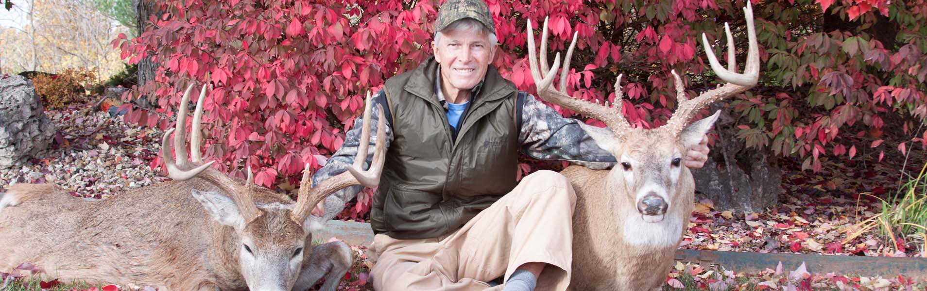 Hunting The Illinois Whitetail Rut | Heartland Lodge