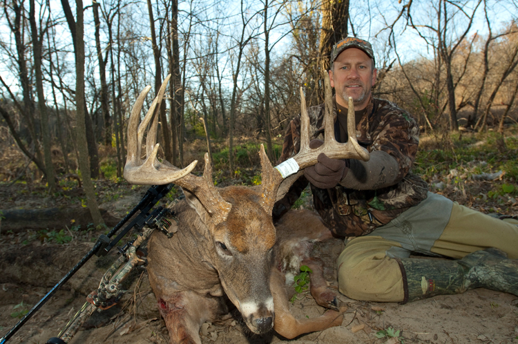 Best Rut Dates In The Great Lakes Region - Midwest Whitetail