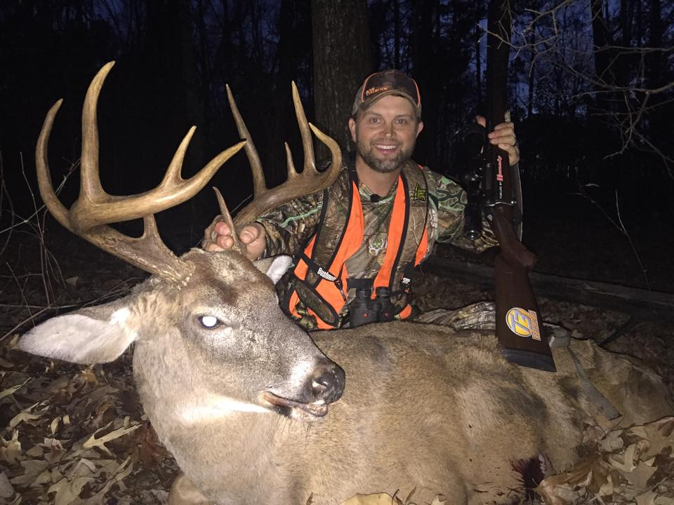 Deep South Deer Hunting | Just Cranking Up - Bone Collector