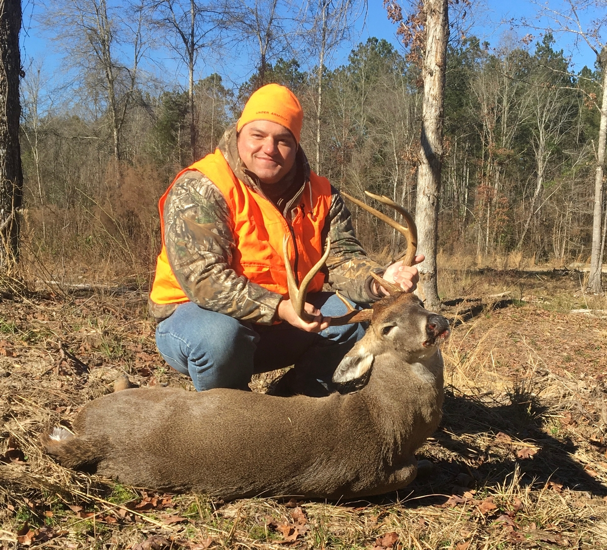 Mississippi Whitetail Deer Hunting Outfitters - Mckenna Ranch